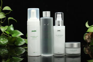 稀土元素賦能，鏡頭下的極光發絲 創意化妝品與頭發護理產品的跨界視覺盛宴